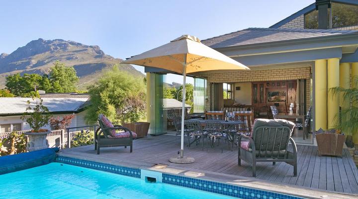 Trengove Manor by HostAgents