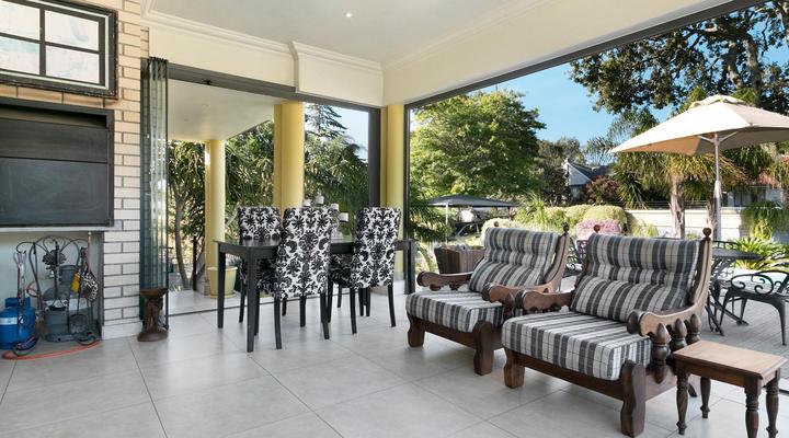 Trengove Manor by HostAgents