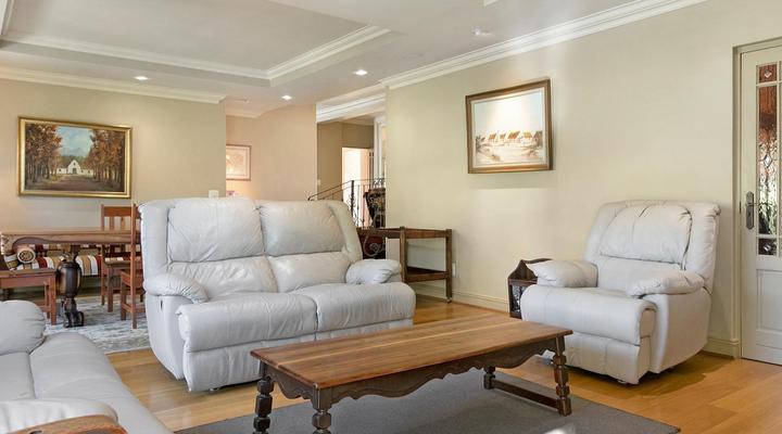 Trengove Manor by HostAgents