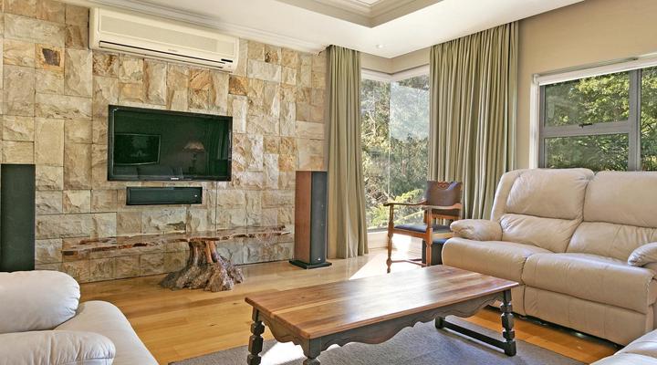 Trengove Manor by HostAgents