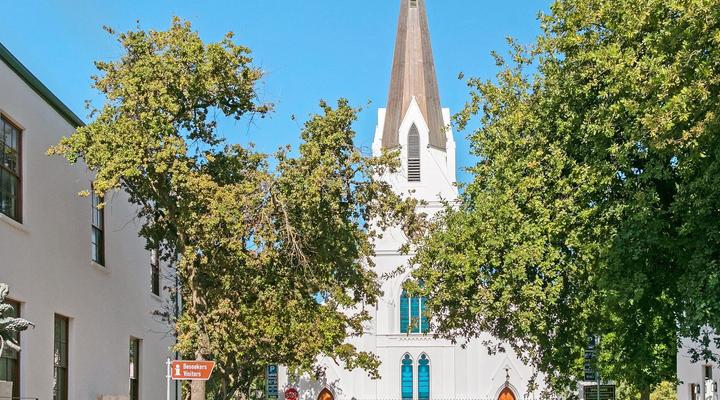 Trengove Manor by HostAgents