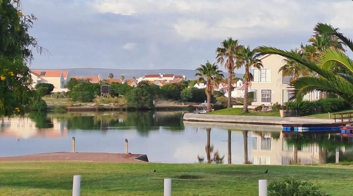 Mainstay - Pet Friendly