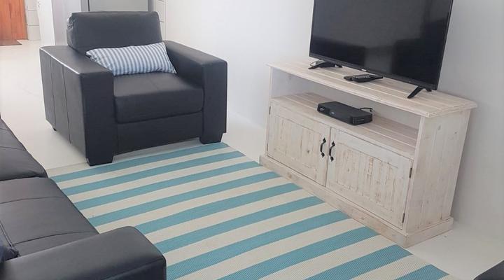 Mainstay - Pet Friendly