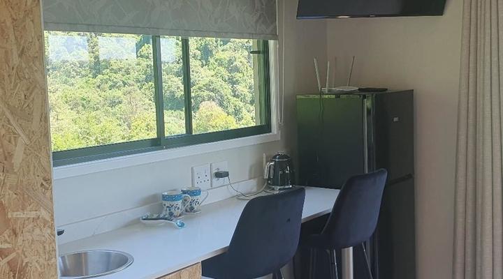 Birdsong Cottages Number Ten Poplar Drive