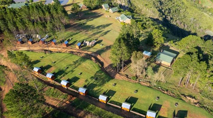 The Kingfisher Country Cottages & Trout Lodge