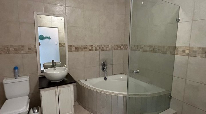 Struisbaai Beach House 