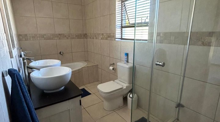 Struisbaai Beach House 