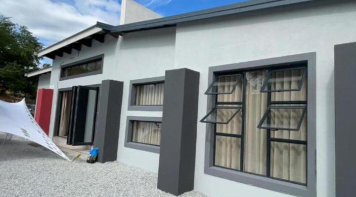 Vee and Tee Guest House