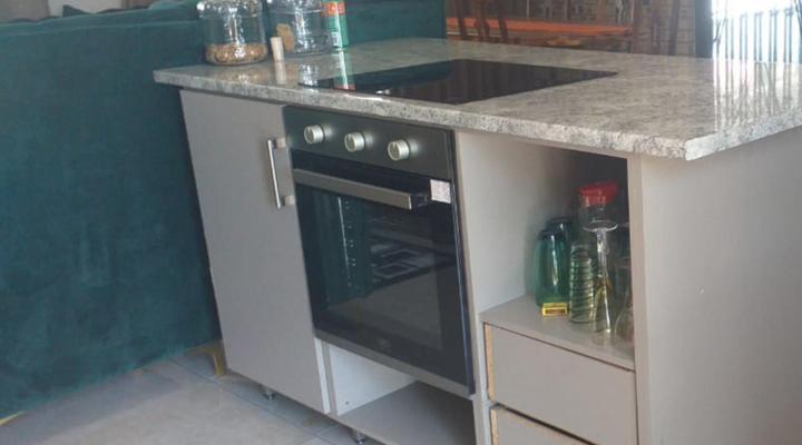 Vee and Tee Guest House