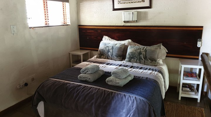 Chalet Pumba, Elephant Camp, Mabalingwe