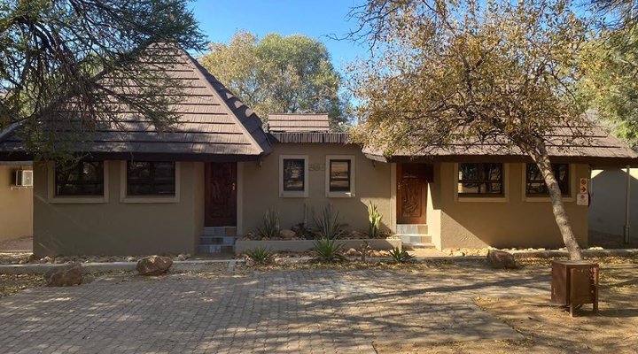 Chalet Pumba, Elephant Camp, Mabalingwe