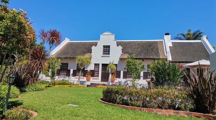 Cape Village Lodge