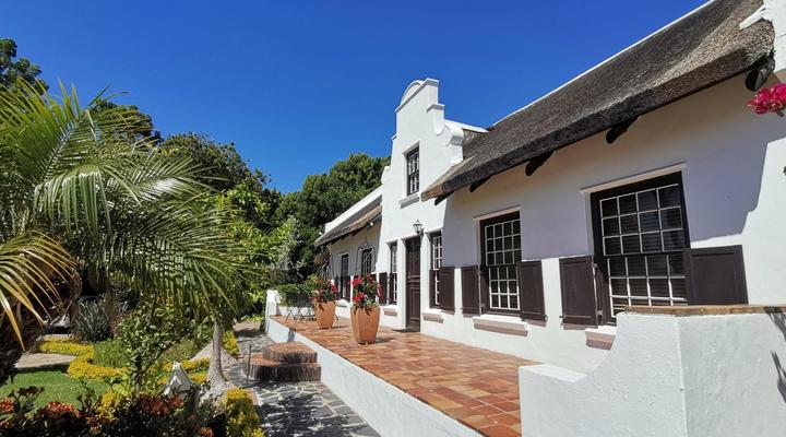 Cape Village Lodge