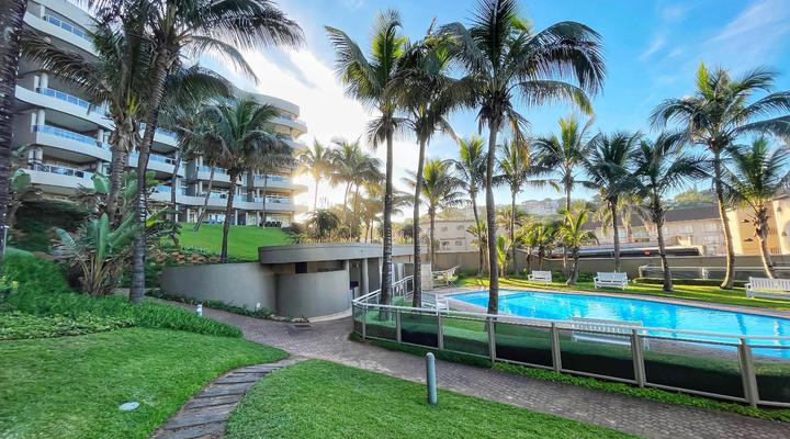 Sands Beach Breaks Manor On Main Beach Ballito