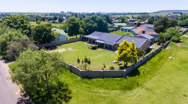 NN Jacaranda Guesthouse