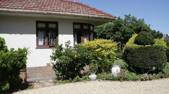 Karoo Poort Guesthouse