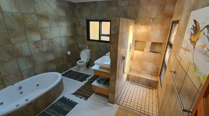 Luxury Guesthouse Co @ RiverHouse