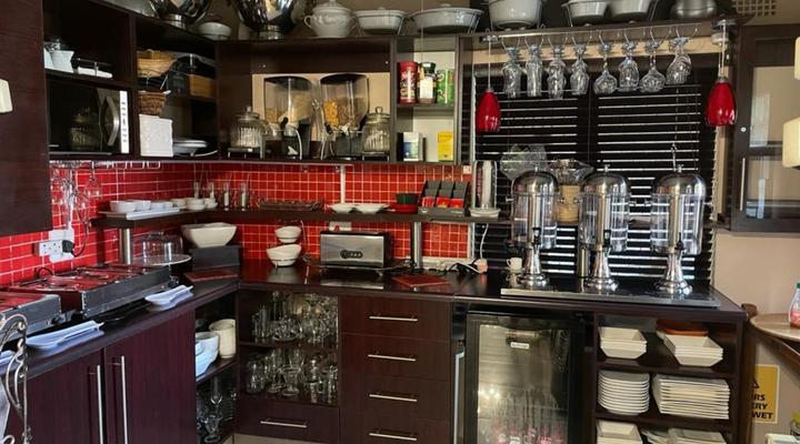 Le Chef BnB and Caterers