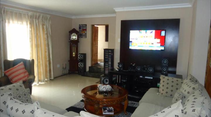 Le Chef BnB and Caterers