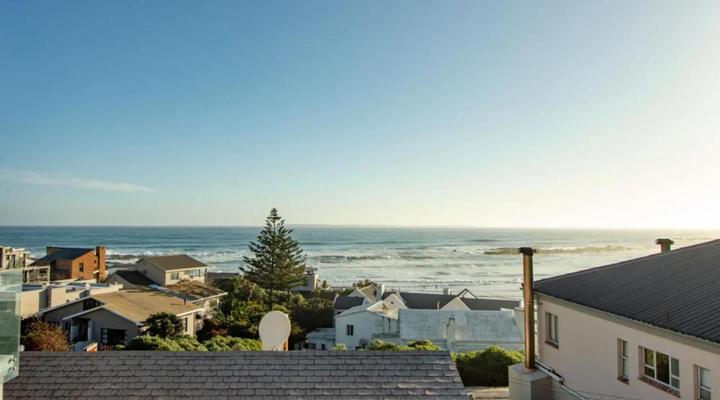 Blaauw Village Luxury Boutique Guest House