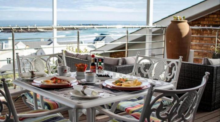 Blaauw Village Luxury Boutique Guest House