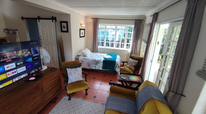 Paradise in the City - Cottage One