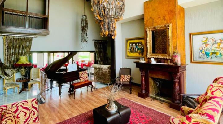 Gucci Manor Boutique Guesthouse