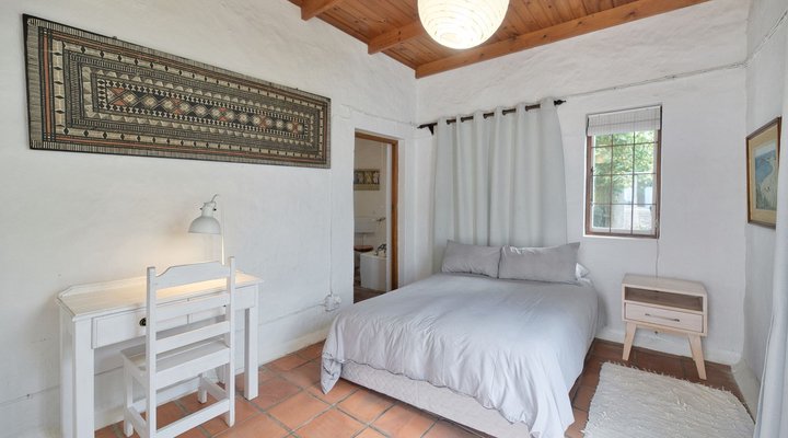 The Pink Palace - Sea View