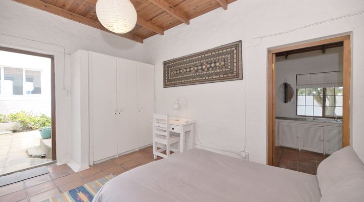 The Pink Palace - Sea View