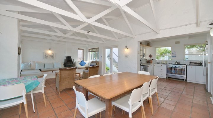 The Pink Palace - Sea View