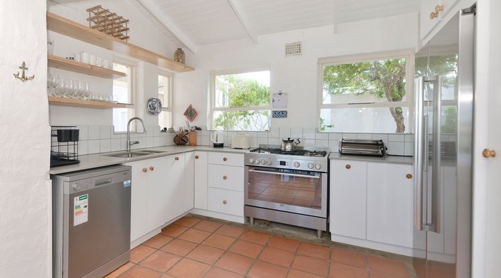 The Pink Palace - Sea View