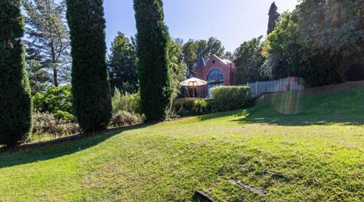 Orchard Cottage at Devon Castle