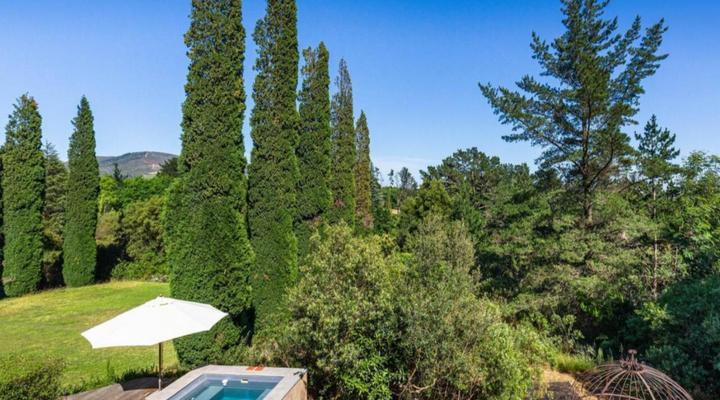 Orchard Cottage at Devon Castle