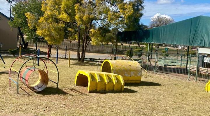 86 Pendleberry Holiday Grove