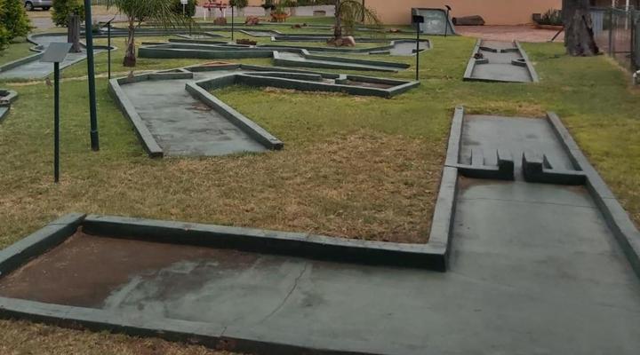 86 Pendleberry Holiday Grove