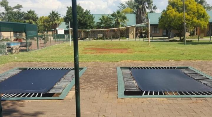 86 Pendleberry Holiday Grove