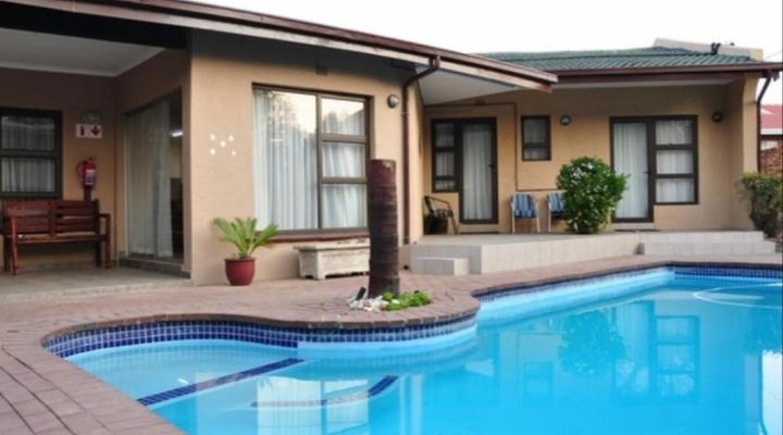 Woodpecker's Inn Guesthouse