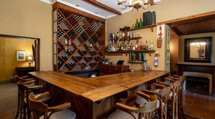 Halliwell Country Inn