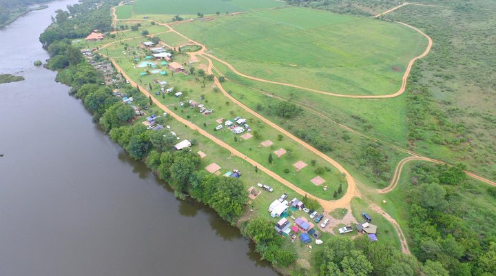 Riverrun Resort Farmhouse