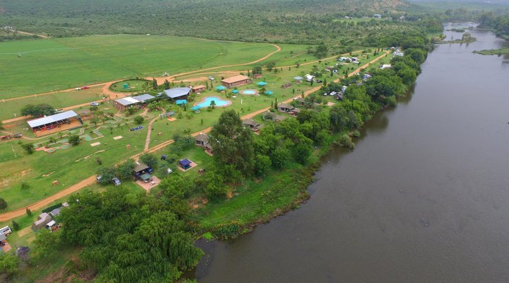 Riverrun Resort Farmhouse