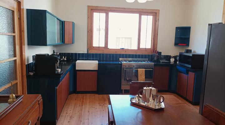 Fish Bird Art Deco Villa