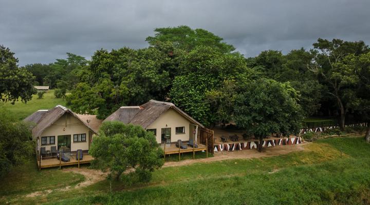 Umkumbe Safari Lodge Riverside