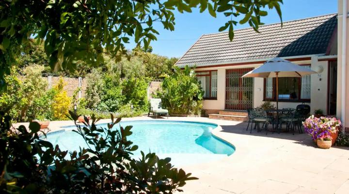 Pinoak Cottage Constantia