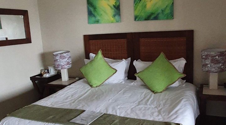 Ingwe Manor Guest House & Spa
