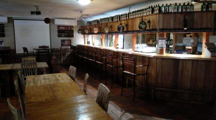 Sundowner Lodge and Caravan Park