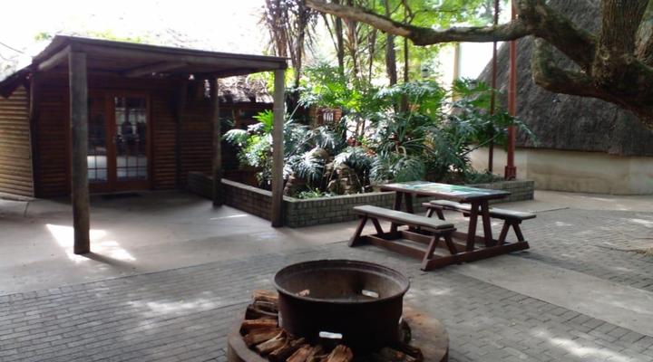 Sundowner Lodge and Caravan Park