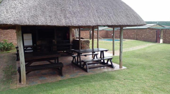 Sundowner Lodge and Caravan Park