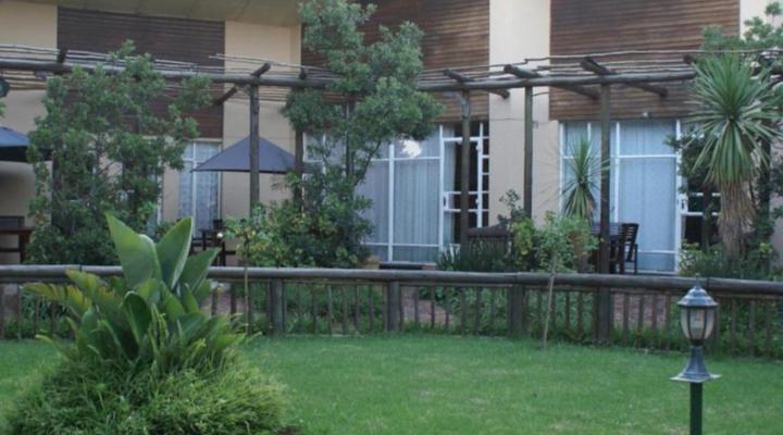 Airport Inn B&B and Emerald Guest House