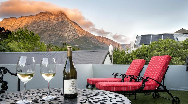 La Fontaine Guest House