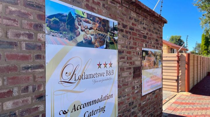 Lotlametswe B & B